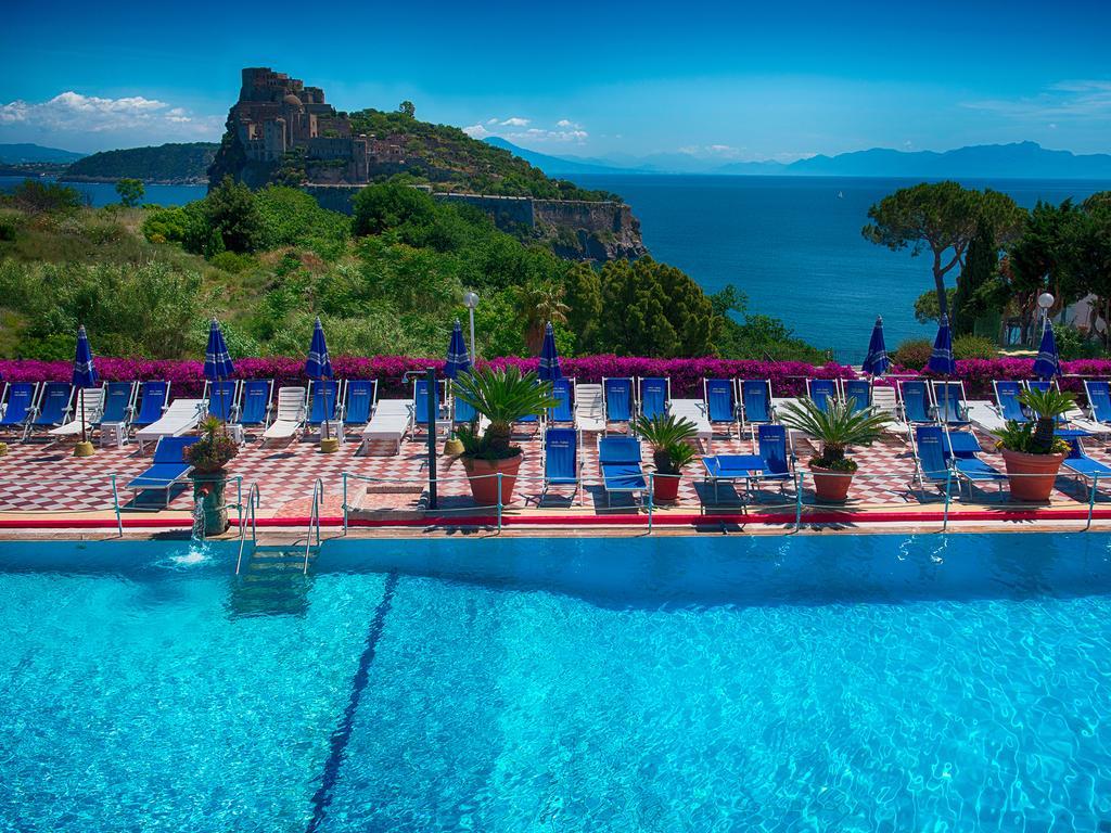 Hotel Parco Cartaromana อีสเกีย ภายนอก รูปภาพ