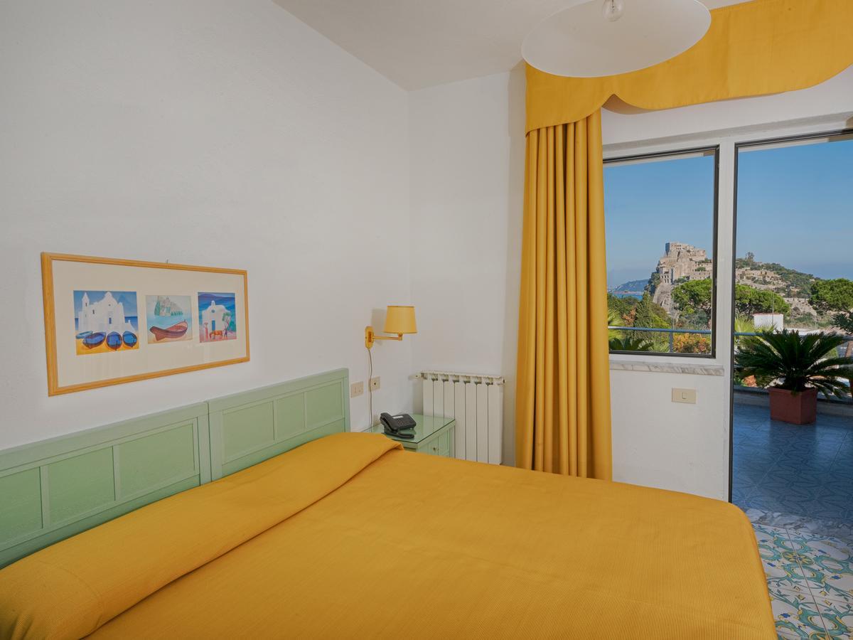 Hotel Parco Cartaromana อีสเกีย ภายนอก รูปภาพ